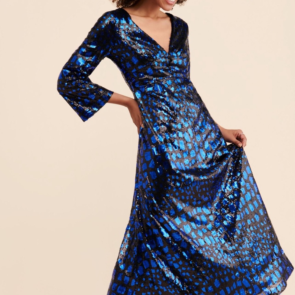 Antik Batik An Evening of Sequin Gown